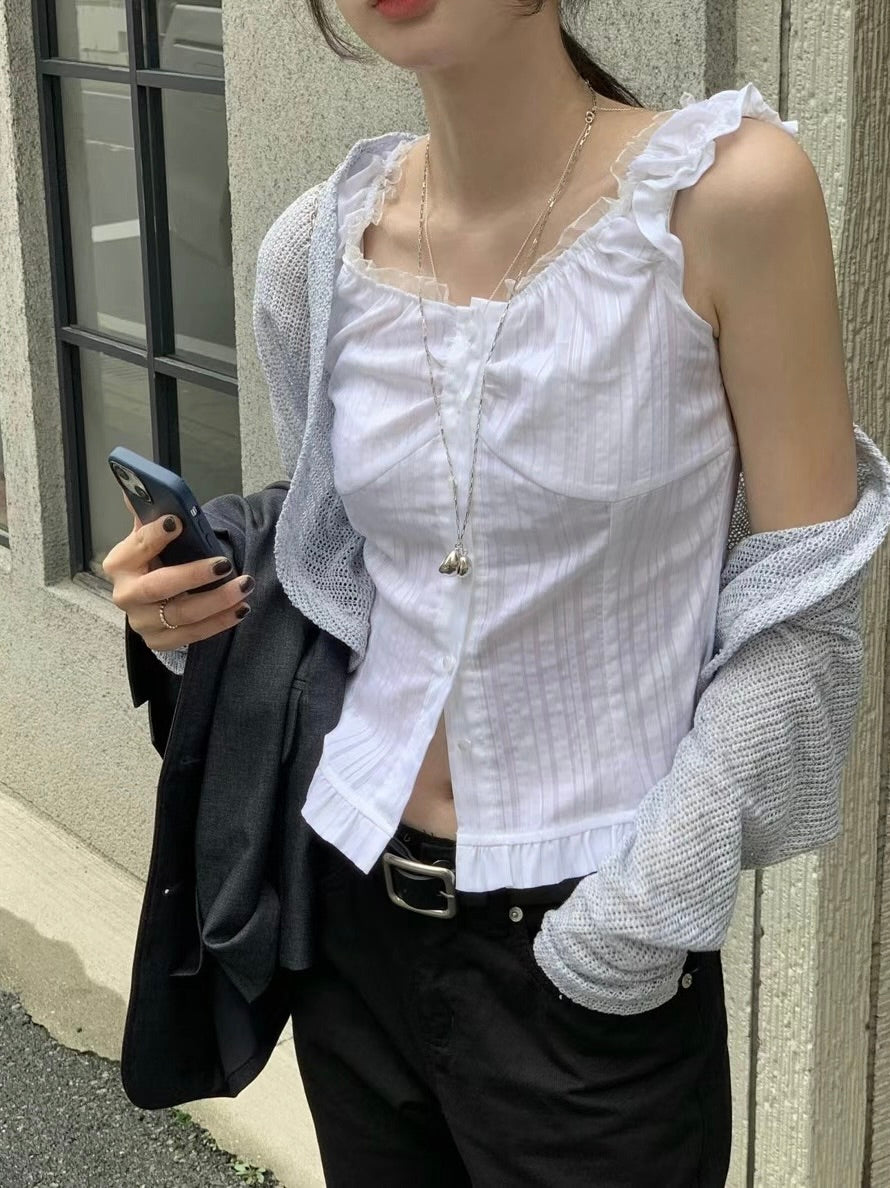 蕾絲木耳邊小收腰上衣