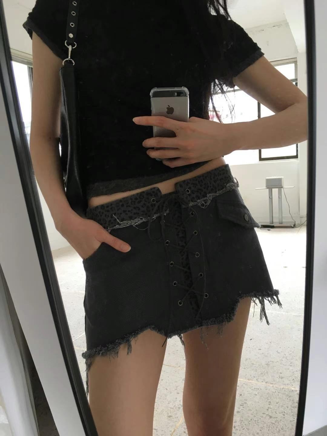 低腰豹紋牛仔拼接短裙