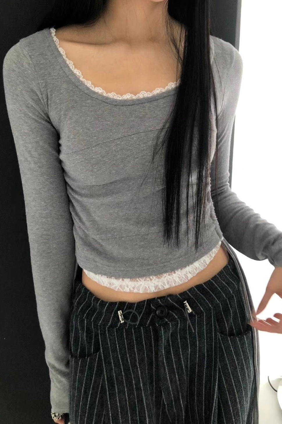 蕾絲花邊抽繩收腰上衣
