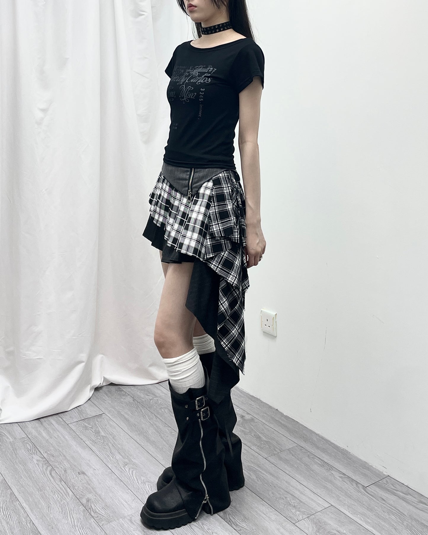 格紋拼接不規則剪裁百褶裙