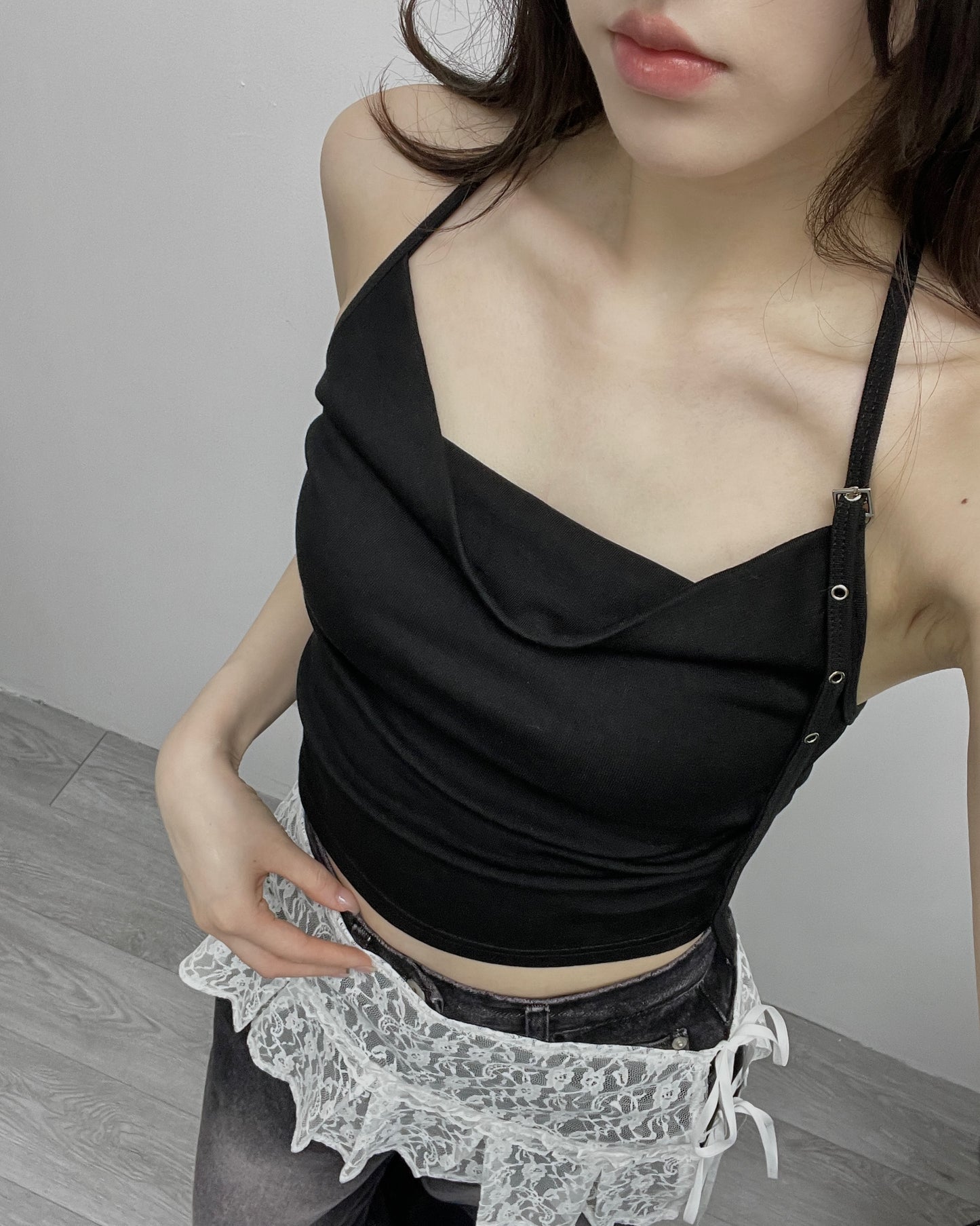 掛頸露背背心